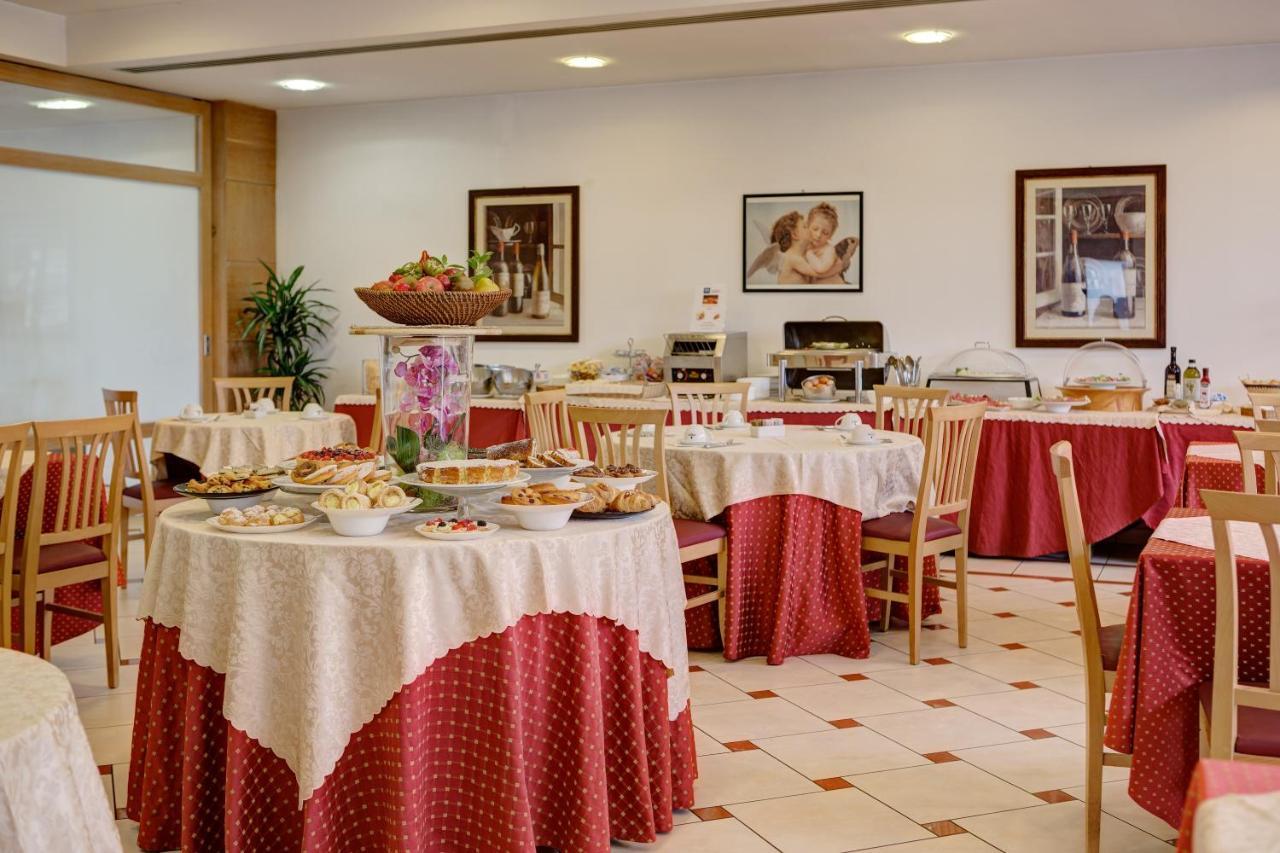 Ih Hotels Firenze Business Скандиччи Экстерьер фото