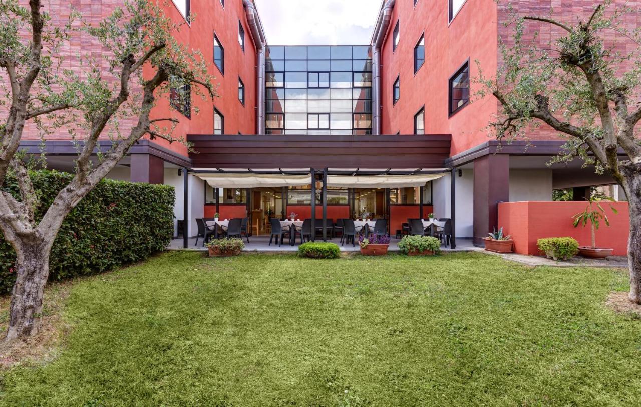 Ih Hotels Firenze Business Скандиччи Экстерьер фото